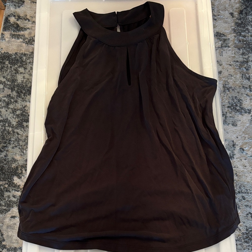 Chic Black Sleeveless Tank Top